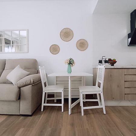 Apartamento Nuevo Centrico Con Aparcamiento Privado Incluido Alcala de Guadaira Ngoại thất bức ảnh