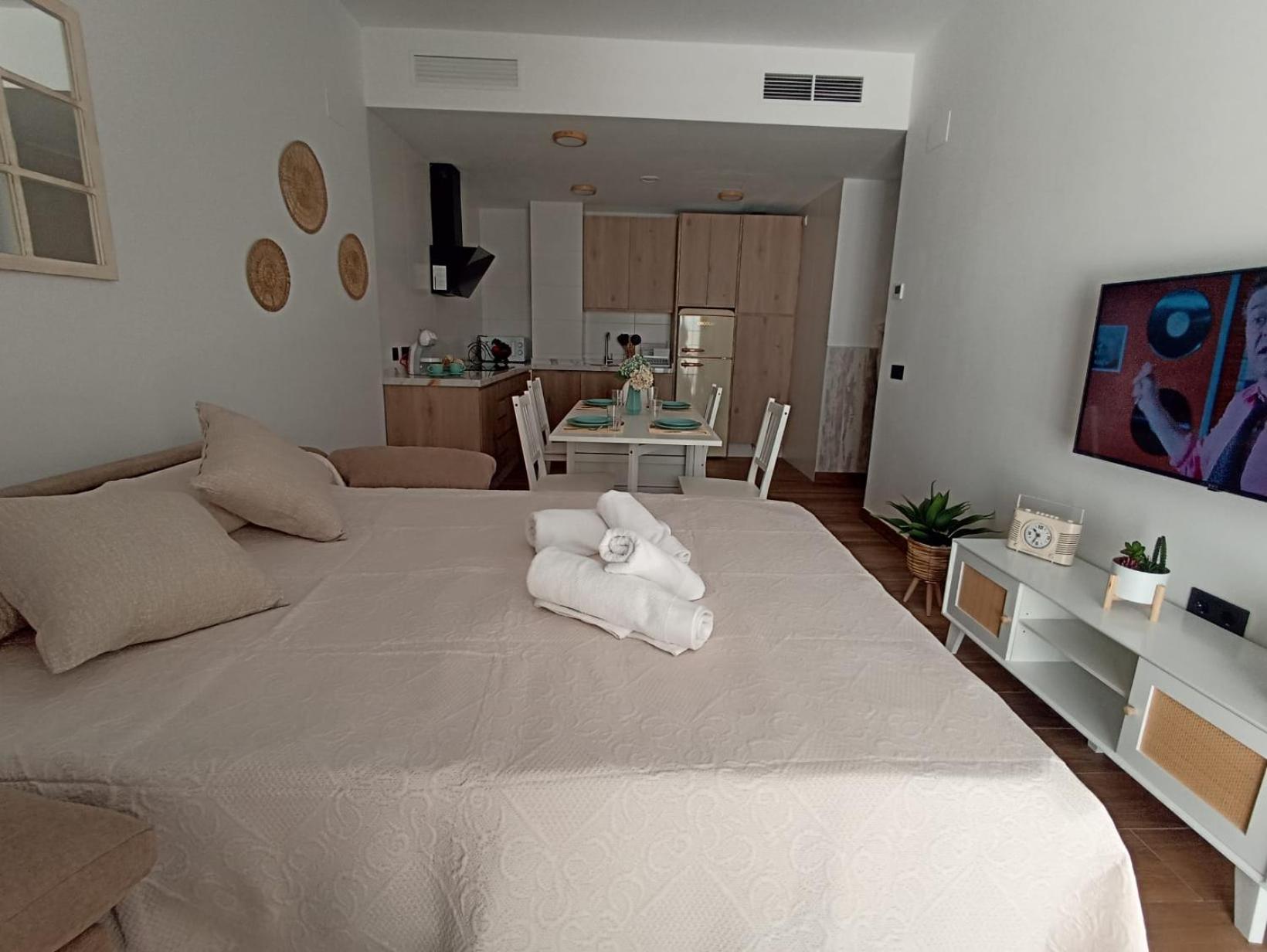Apartamento Nuevo Centrico Con Aparcamiento Privado Incluido Alcala de Guadaira Ngoại thất bức ảnh
