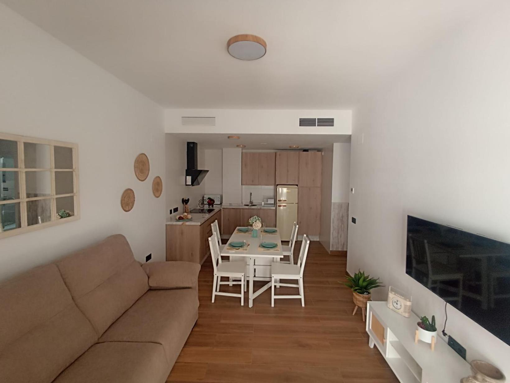 Apartamento Nuevo Centrico Con Aparcamiento Privado Incluido Alcala de Guadaira Ngoại thất bức ảnh
